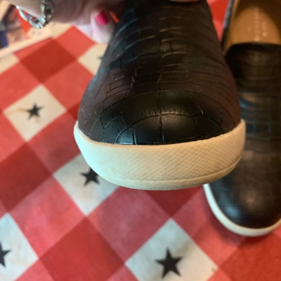 New Direction wedge sneaker - Picture 13 of 13